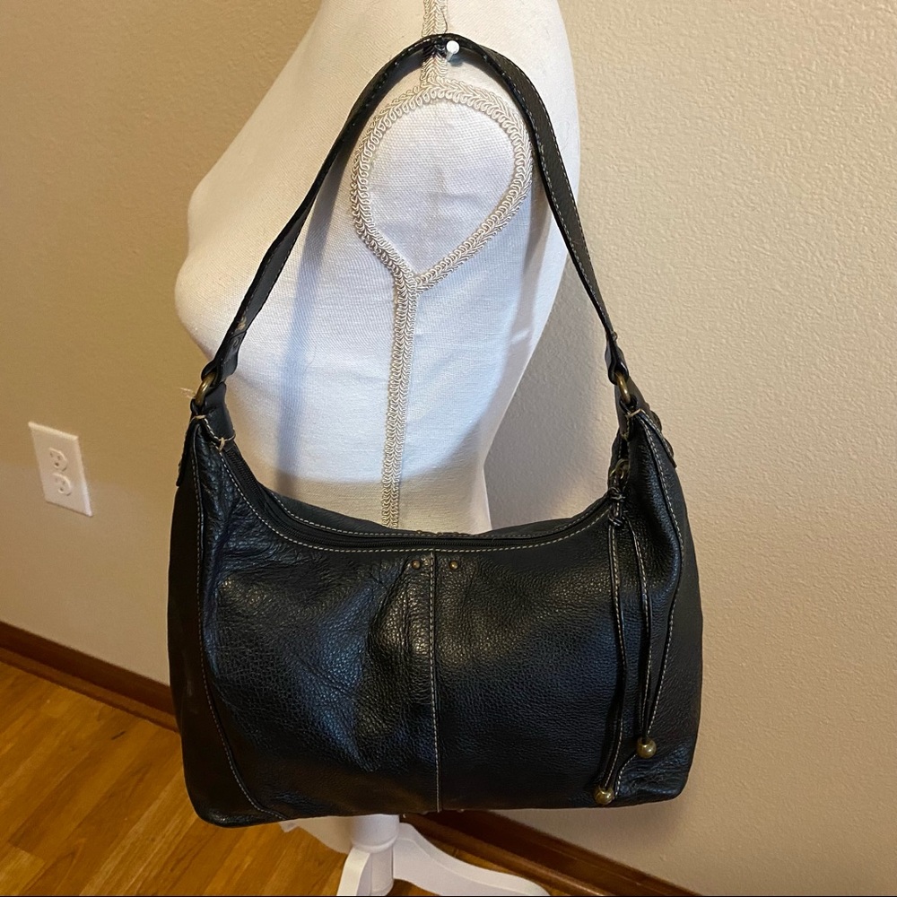 The Sak Black Leather Shoulder Bag - Picture 5 of 11